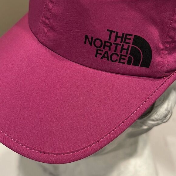 The North Face Fushia Featherlight Hat - Picture 2 of 5